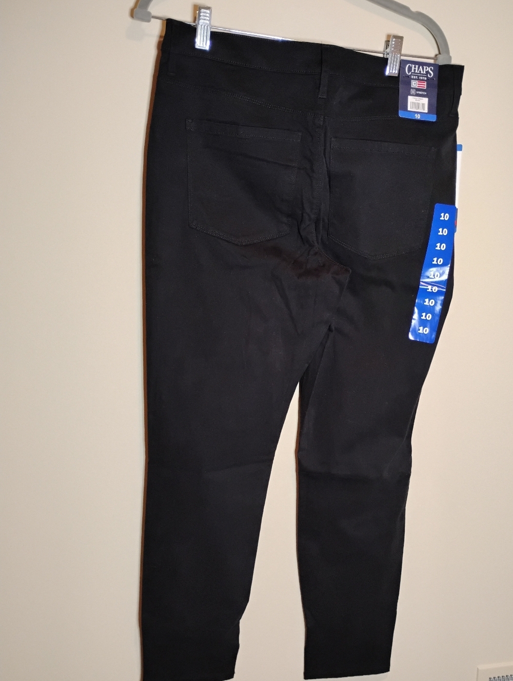 Chaps Women's Black Pants Tapered Leg Sz 10 Stretch
